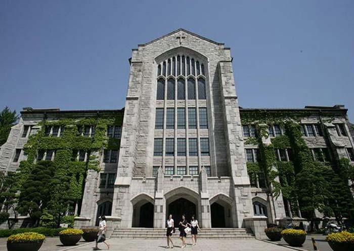 تحصیل دانشگاه اوا (Ewha Womans University)